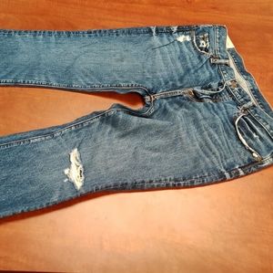 Abercrombie & Fitch Destroyed Jeans